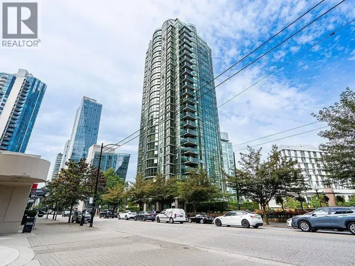 206 588 BROUGHTON STREET, Vancouver