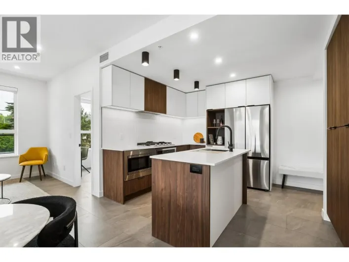 206 623 KEMSLEY AVENUE, Coquitlam