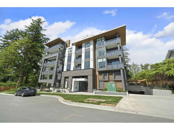 206 6585 195A STREET, Surrey