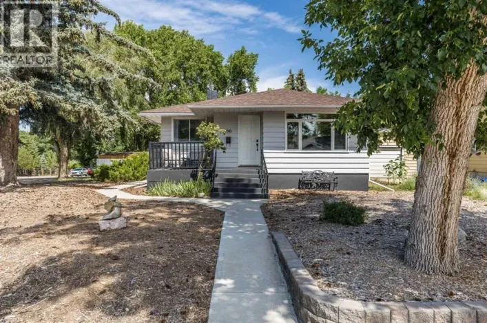 206 7 Street SE, Medicine Hat
