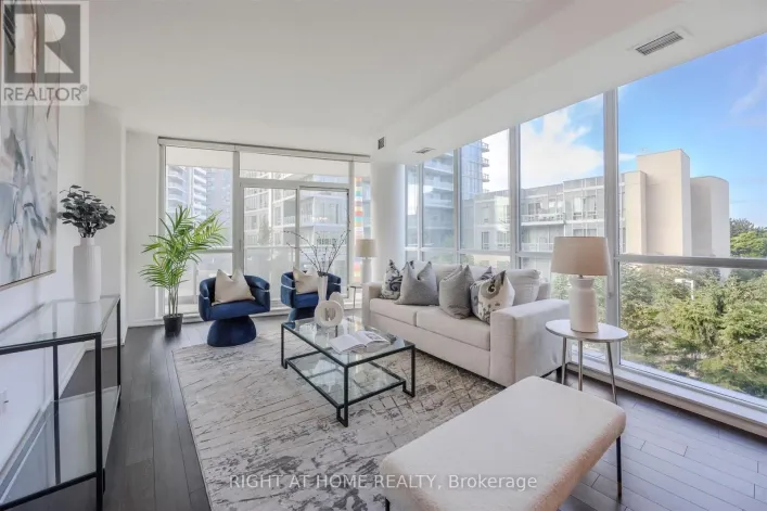 206 - 70 FOREST MANOR ROAD, Toronto