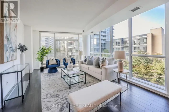 206 - 70 FOREST MANOR ROAD, Toronto