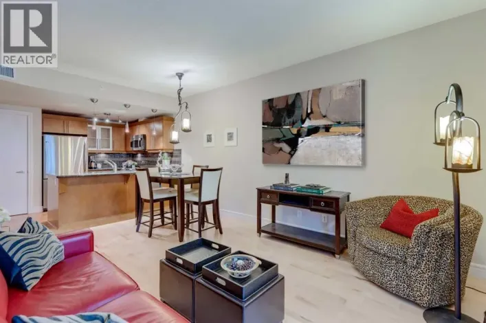 206, 817 15 Avenue SW, Calgary