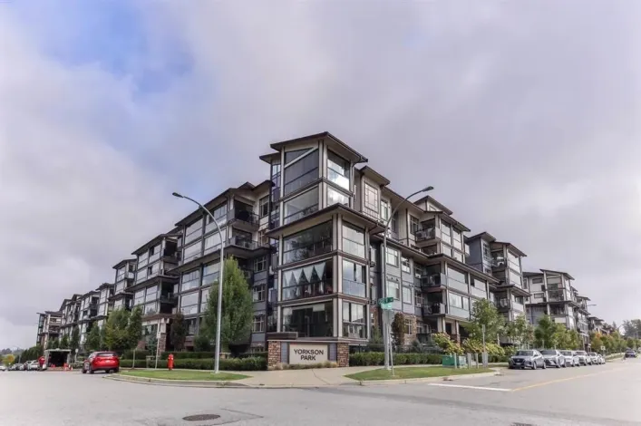 206 8526 202B STREET, Langley