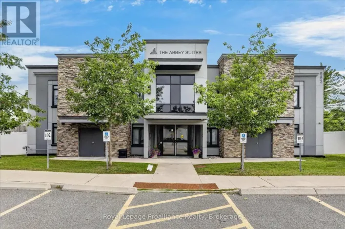206 - 863 ABBEY LANE, Peterborough