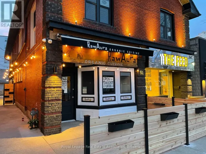 206 - 94 LAKESHORE ROAD E, Mississauga