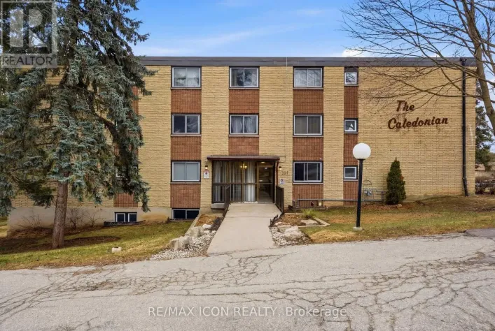 206 - 944 CALEDONIAN VIEW, Cambridge