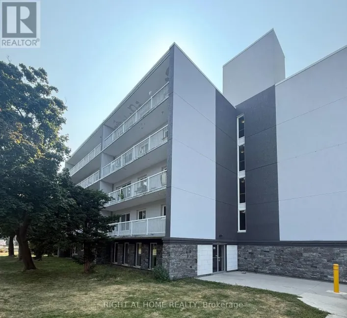 206 - 95 TAUNTON ROAD E, Oshawa