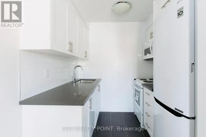 206 - 990 AVENUE ROAD, Toronto