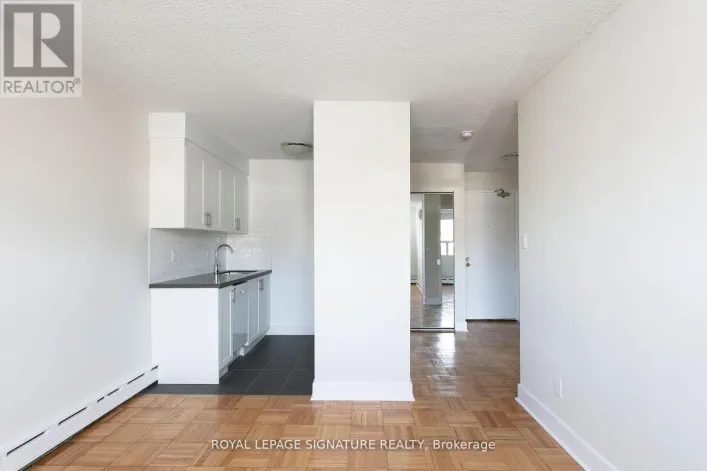 206 - 990 AVENUE ROAD, Toronto