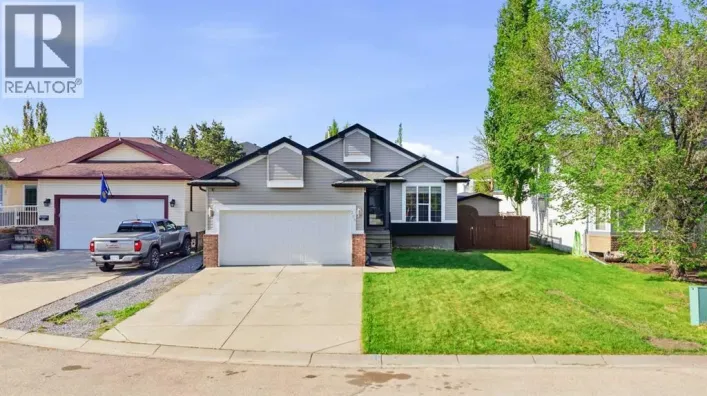 206 Highwood Village Place NW, High River