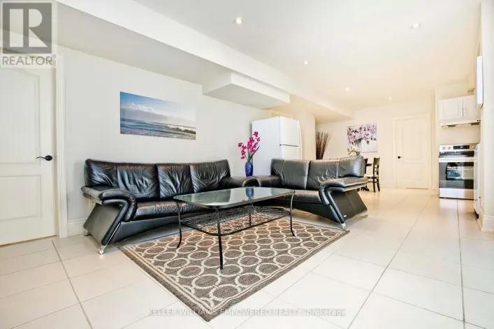 206 KINGSDALE AVENUE, Toronto