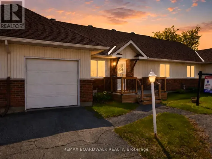 206 OAK LEAF PRIVATE, Ottawa