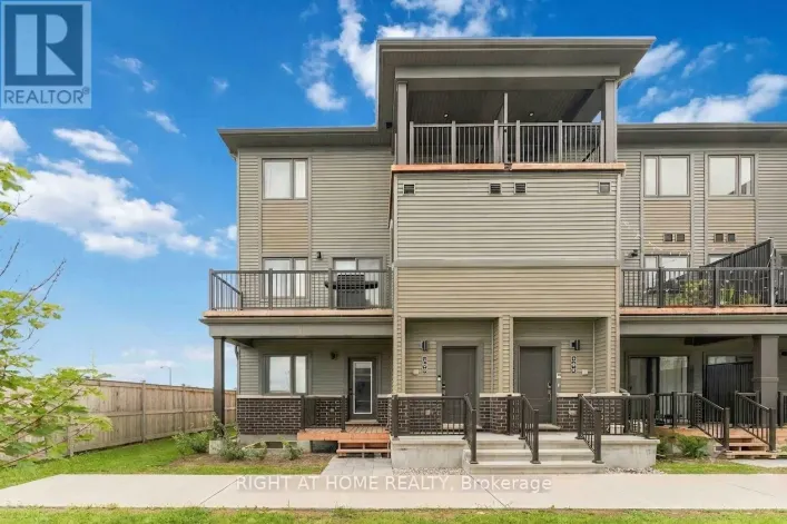 206 PARNIAN PRIVATE, Ottawa