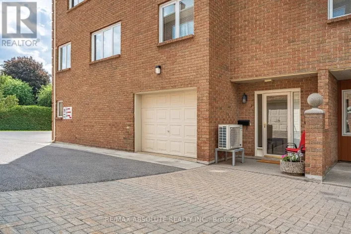 206 STRATAS COURT, Ottawa