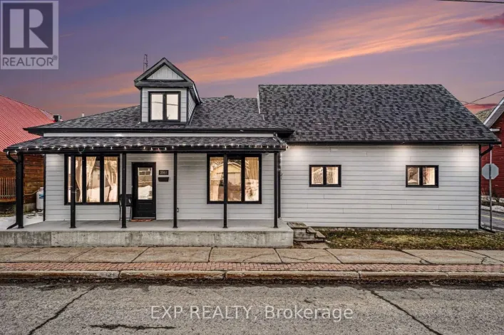 2061 LAJOIE STREET, Alfred and Plantagenet