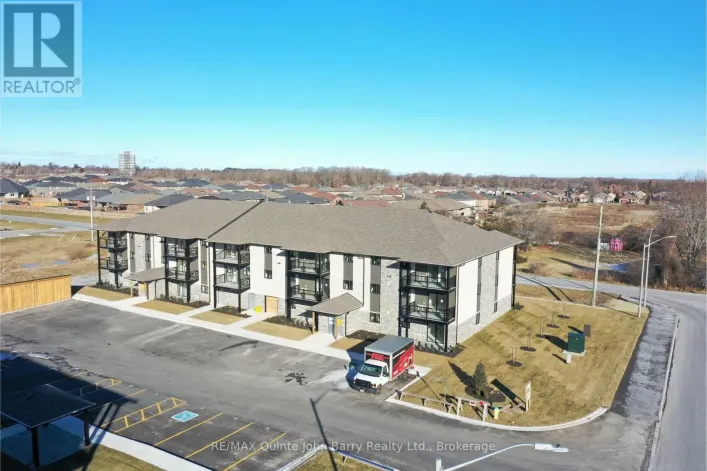 206-10 HILLSIDE MEADOW DRIVE, Quinte West