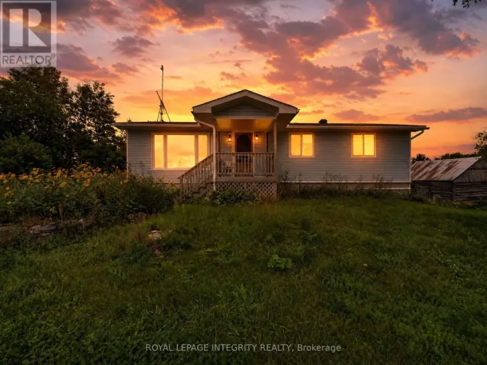 2063 DWYER HILL ROAD, Ottawa