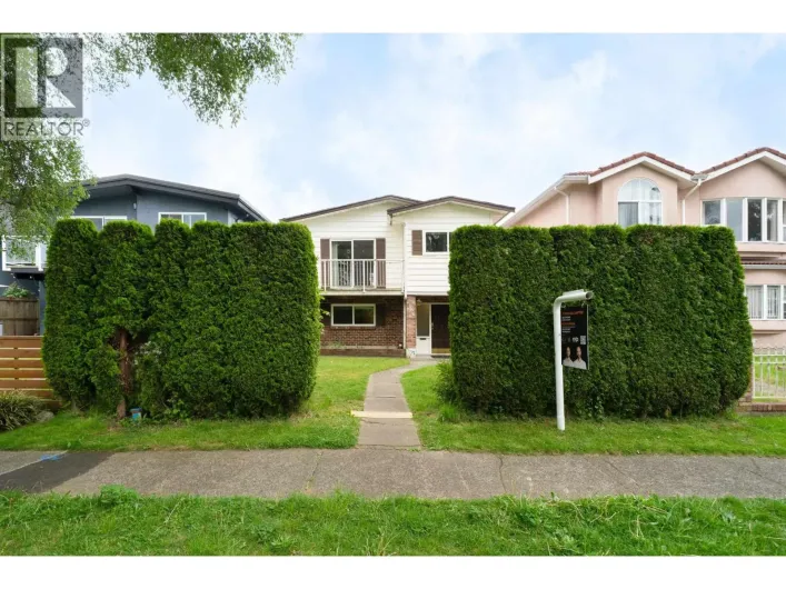 2066 E 23RD AVENUE, Vancouver
