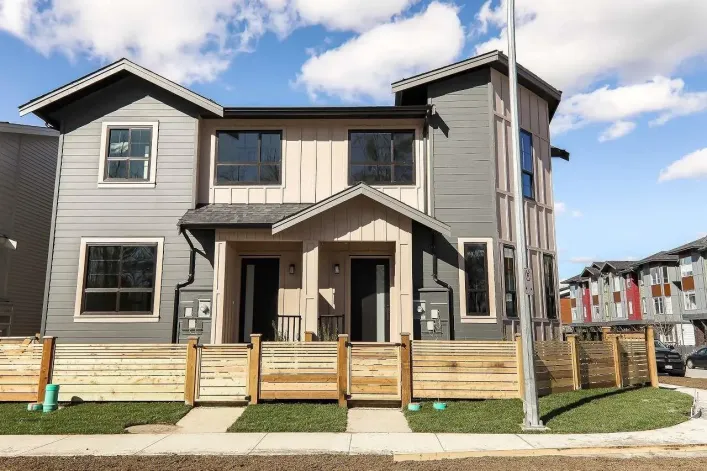 20687 76 AVENUE, Langley