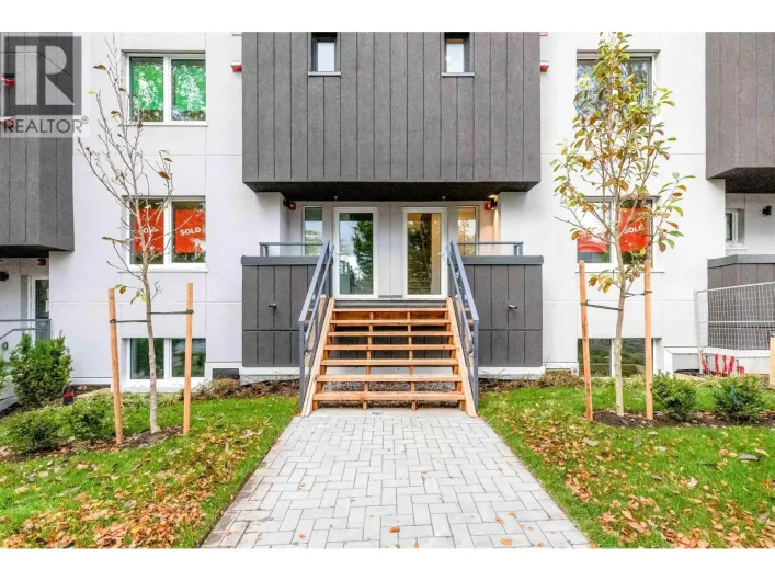 2069 E 1ST AVENUE, Vancouver