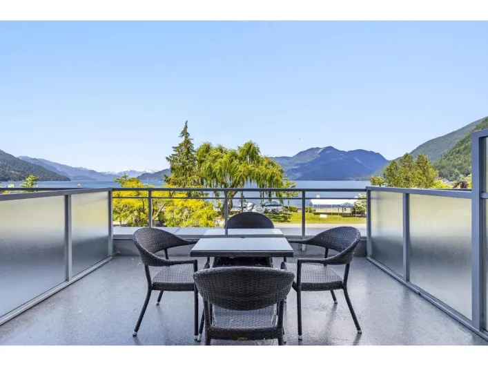 206C 160 ESPLANADE AVENUE|Harrison Hot Springs, Harrison Hot Springs