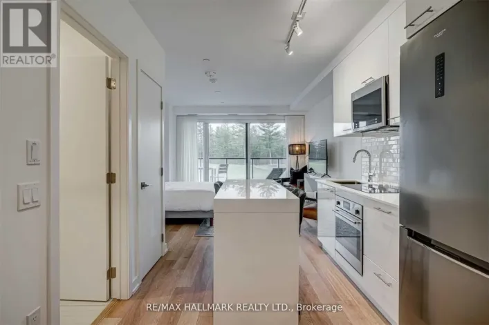 207 - 120 CARRICK TRAIL, Gravenhurst)