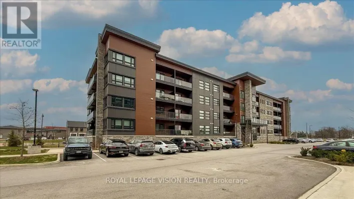 207 - 120 SUMMERSIDES BOULEVARD, Pelham