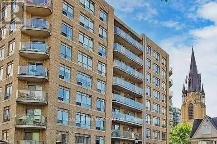 207 - 140 BATHURST STREET, Toronto
