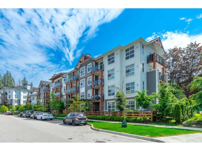 207 14550 WINTER CRESCENT, Surrey