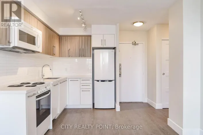 207 - 1500 BATHURST STREET, Toronto