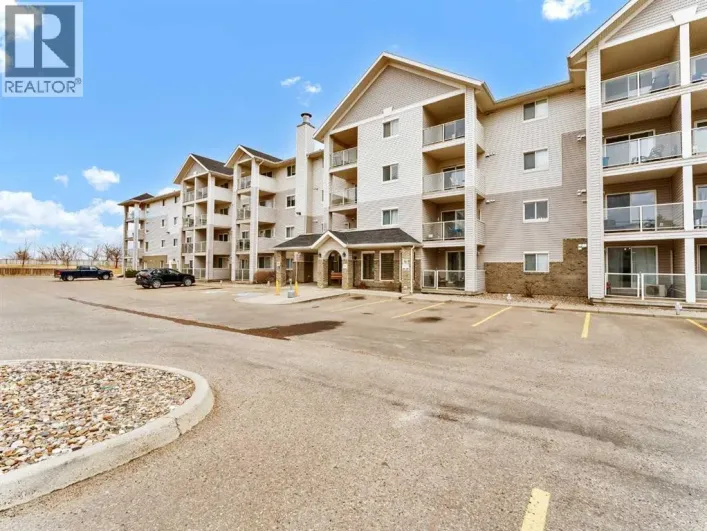 207, 1632 Saamis Drive NW, Medicine Hat