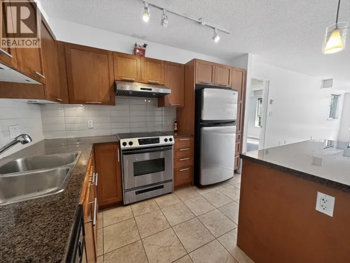 207 19673 MEADOW GARDENS WAY, Pitt Meadows