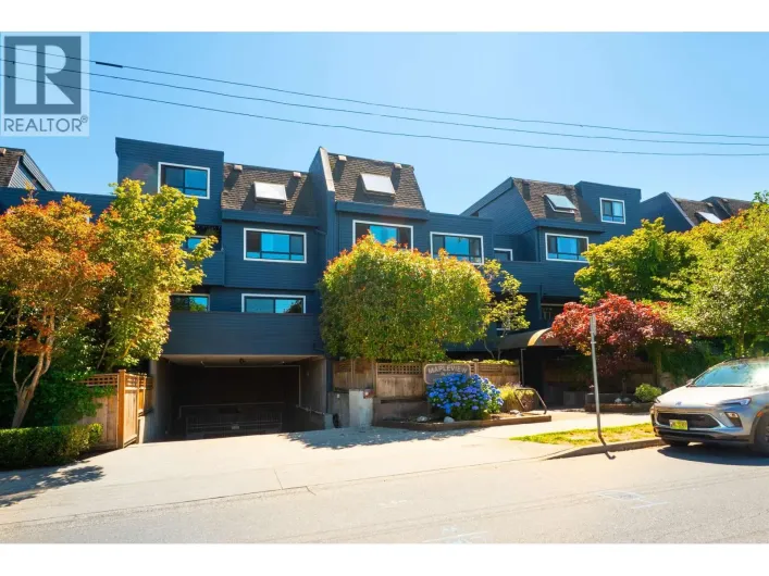 207 1990 W 6TH AVENUE, Vancouver
