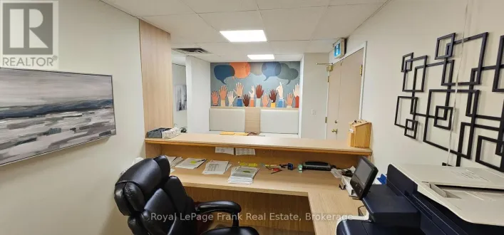 207 - 200 BOND STREET W, Oshawa