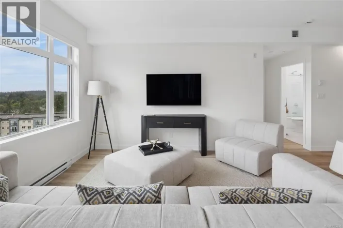 207 2000 West Park Lane, View Royal