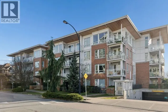 207 217 W 8TH STREET, North Vancouver