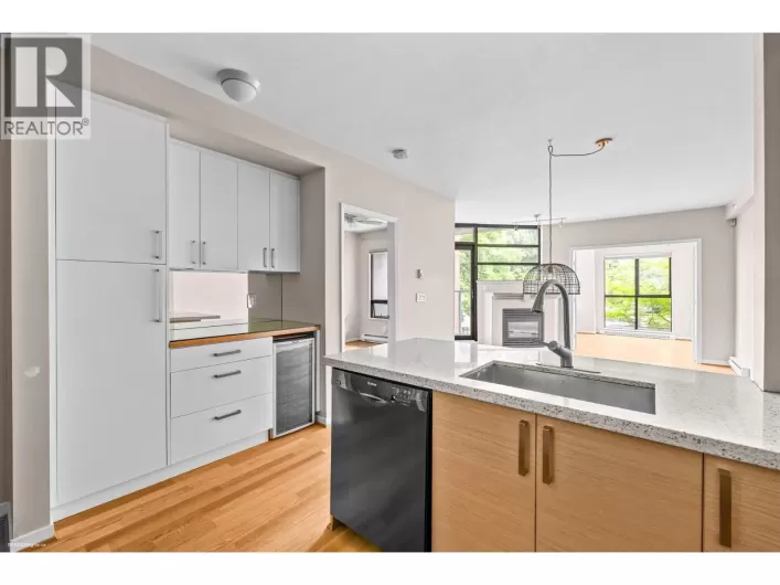 207 2228 MARSTRAND AVENUE, Vancouver