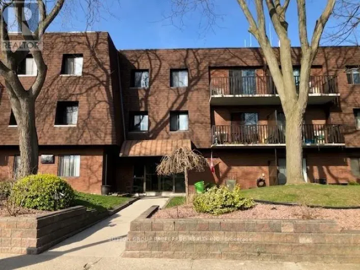 207 - 225 CAMPUS PARKWAY, Chatham-Kent