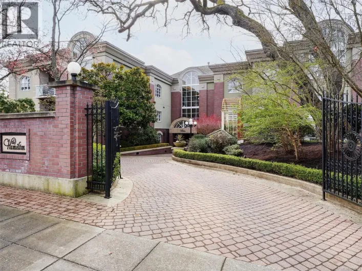 207 2277 Oak Bay Ave, Oak Bay