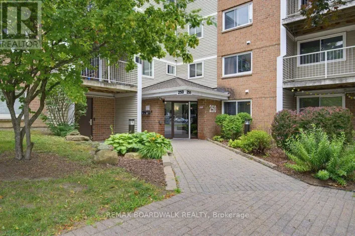 207 - 250 BRITTANY DRIVE, Ottawa