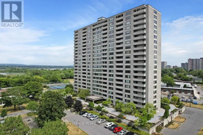 207 - 2625 REGINA STREET, Ottawa