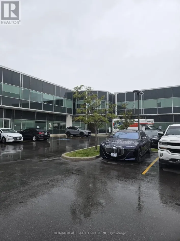 207 - 30 TOPFLIGHT DRIVE, Mississauga