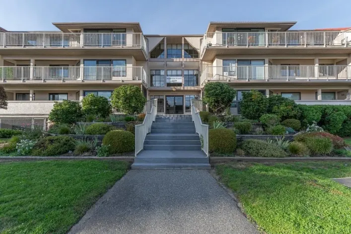 207 33233 BOURQUIN CRESCENT, Abbotsford