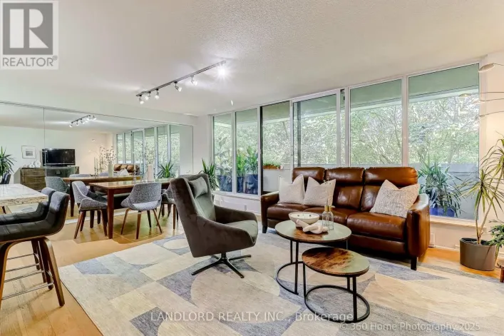 207 - 360 BLOOR STREET E, Toronto