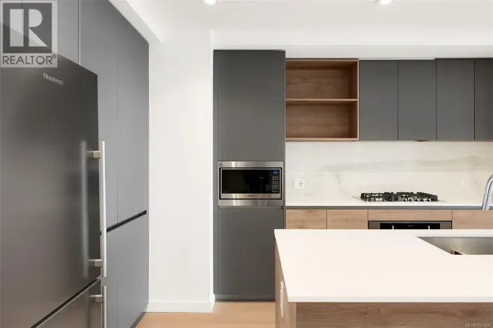 207 363 Tyee Rd, Victoria