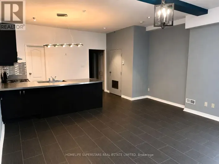 207 - 38 KENSINGTON PLACE, Toronto