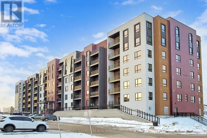207 - 4 SPICE WAY, Barrie