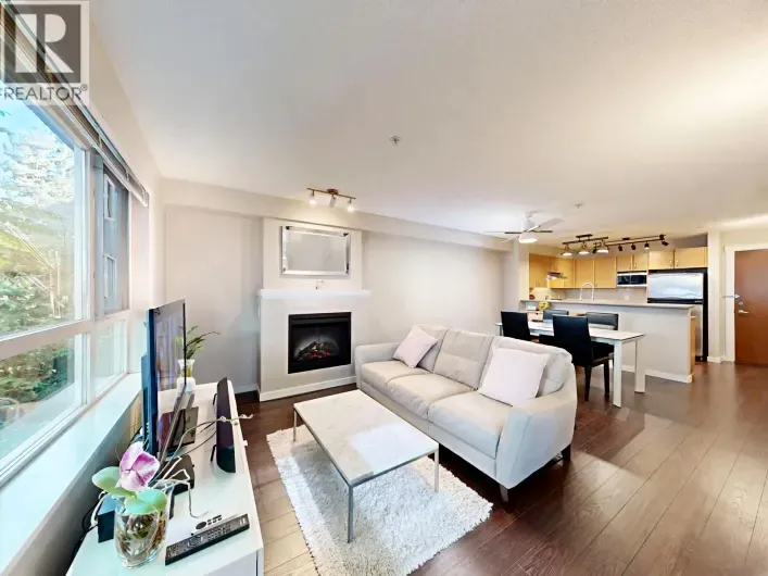 207 4783 DAWSON STREET, Burnaby