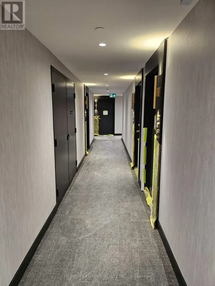 207 - 5 LAKEVIEW AVENUE, Toronto